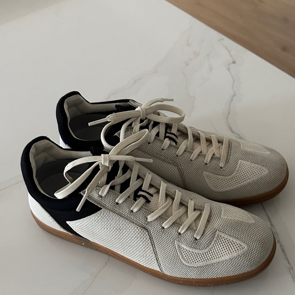 Rothy's Cream and Black Men's Sneakers